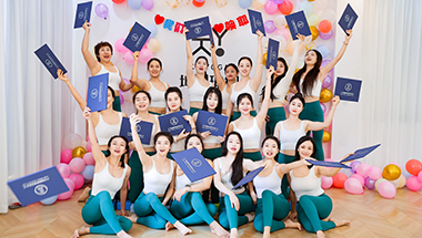 坤阳瑜伽半年制207班RYT500顺利毕业（深圳校区）