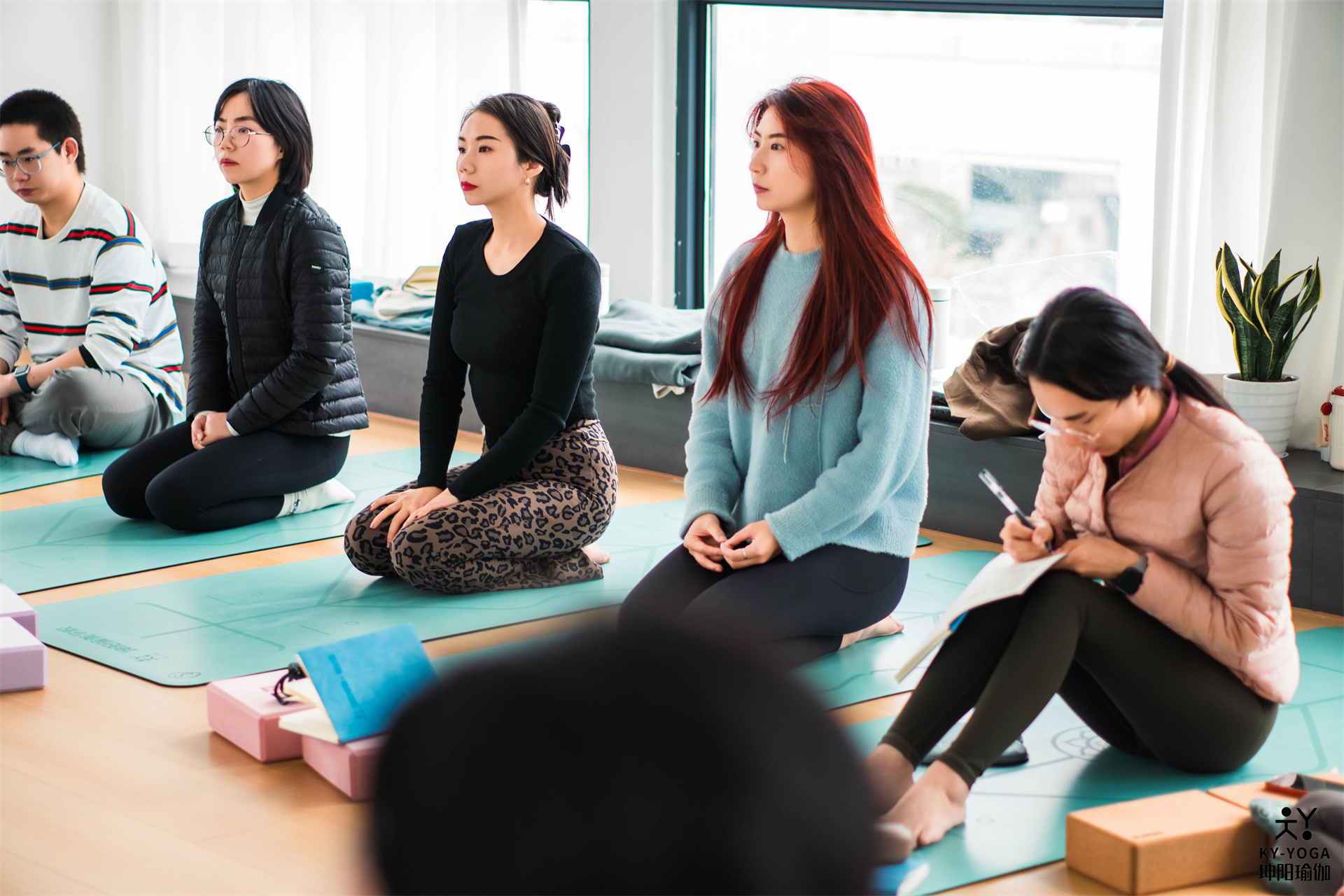 瑜伽老师动态练习必备！乌加依呼吸法