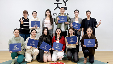 RYT500半年制双能导师303班（厦门校区）